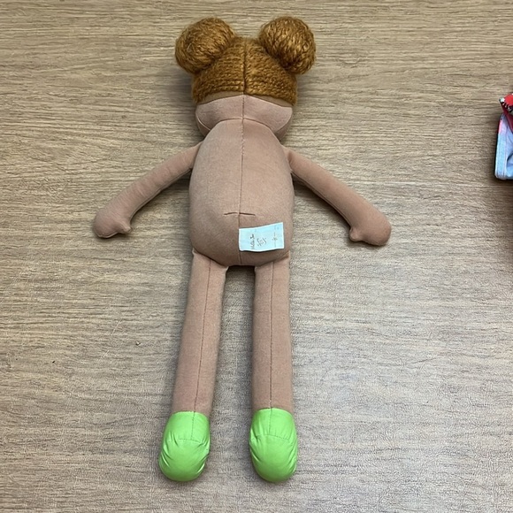 Matilda Jane stuffed Olivia Doll in green garden dress and leggings - Picture 6 of 7